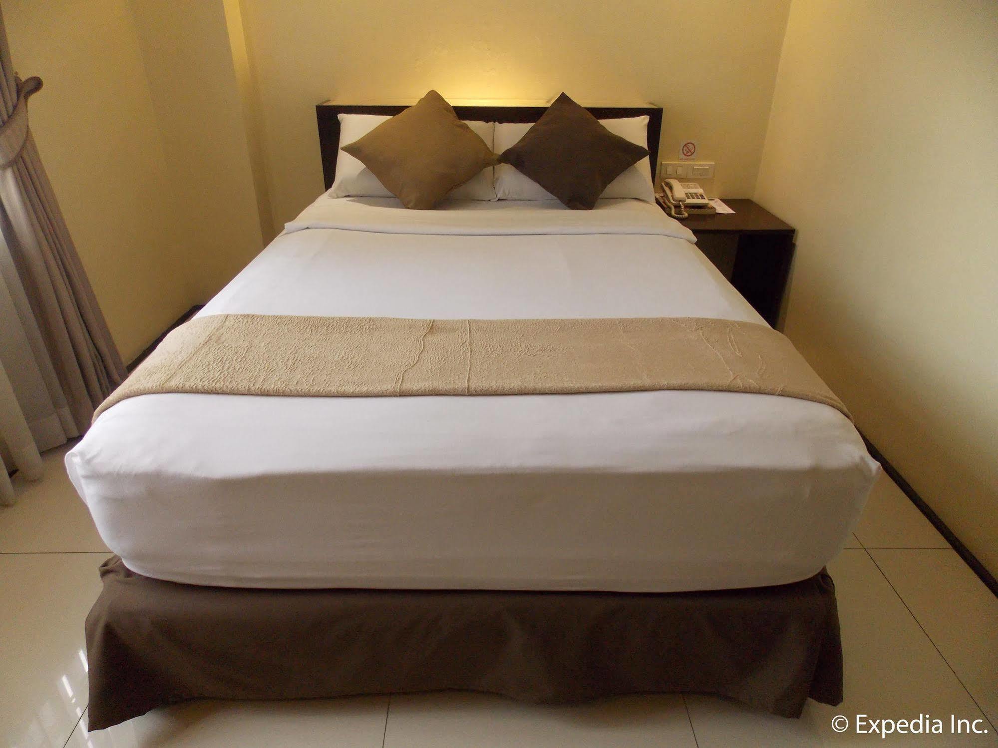 M Citi Suites Cebu Kültér fotó